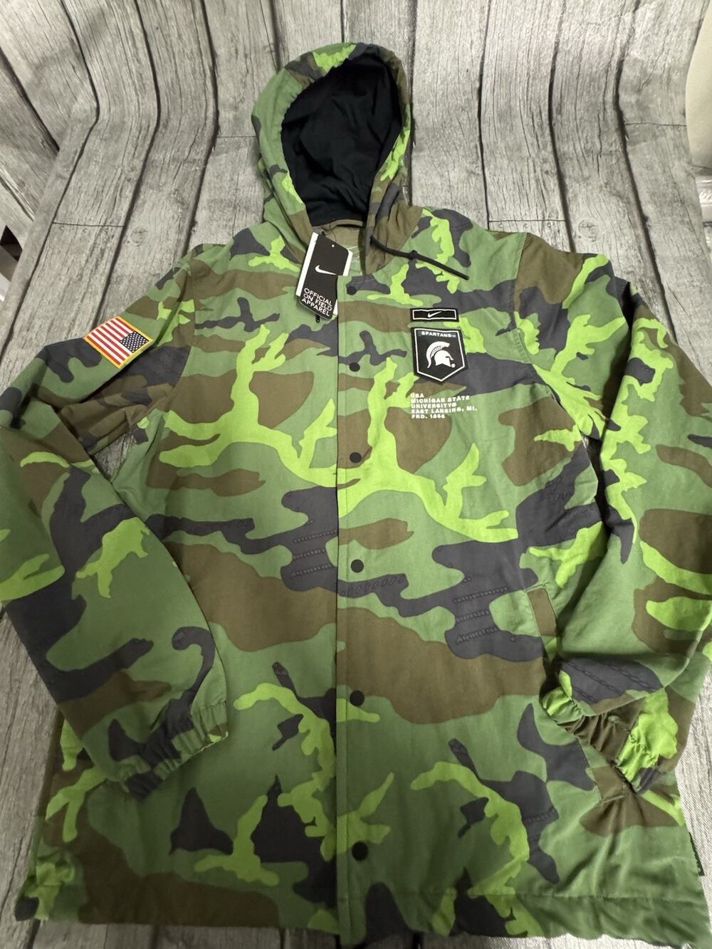 NWT Men’s Nike Michigan State Spartans Jacket Camo Military Appreciation Medium